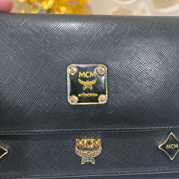MCM BLACK LEATHER TRIFOLD WALLET - Picture 3 of 16